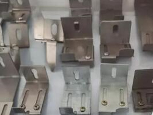 山东定制一体板挂件